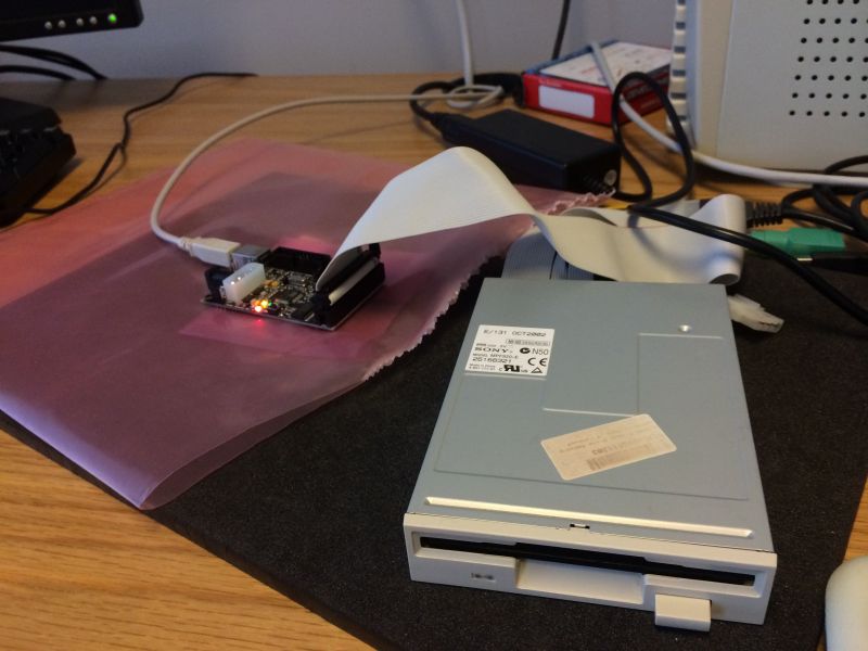 Datei:KryoFlux 13127134455 8150dfd3f8 o.jpg