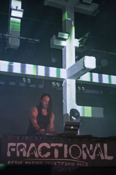 Datei:Fractional 30473697925 ffc8e9a199 o.jpg